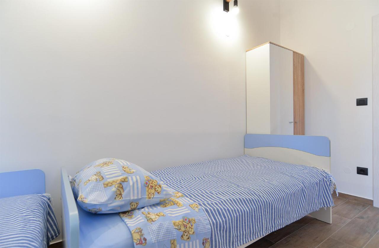 Apartments Elizabeta 1701 Fazana Exterior photo