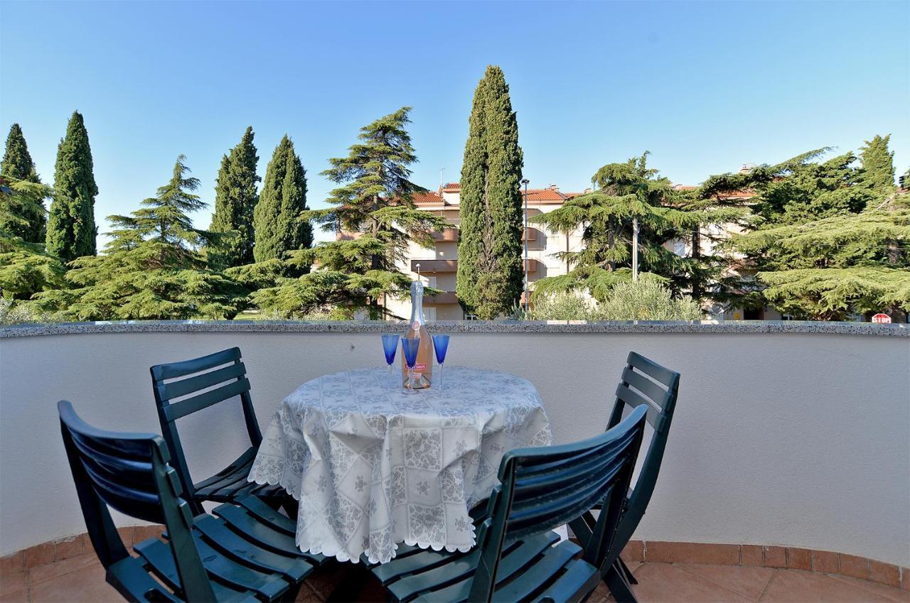 Apartments Elizabeta 1701 Fazana Exterior photo
